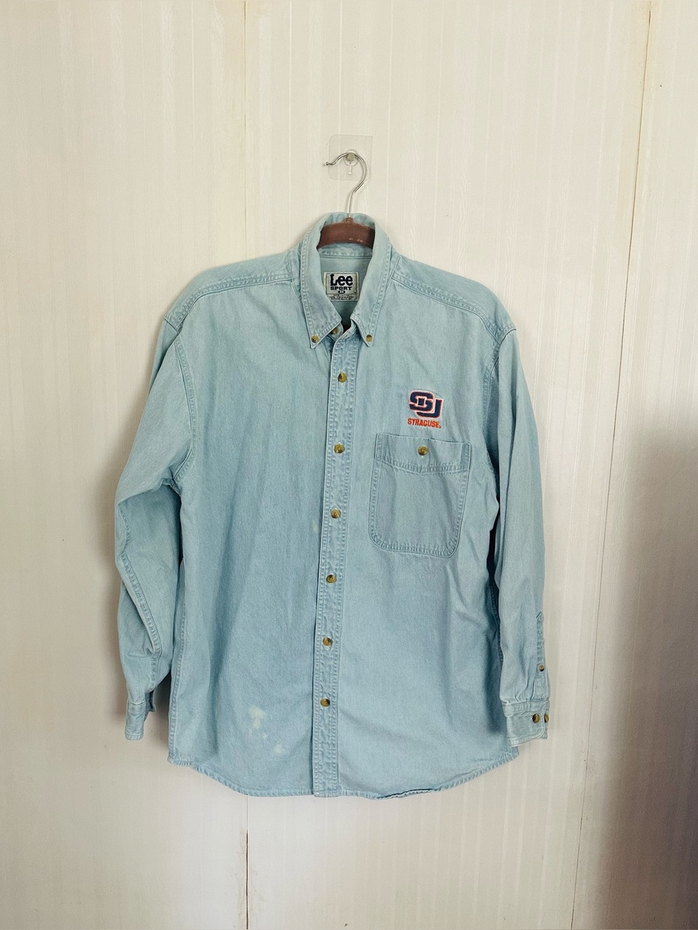 SU Lee Sport Embroidered Logo Buttoned Down Denim Shirt